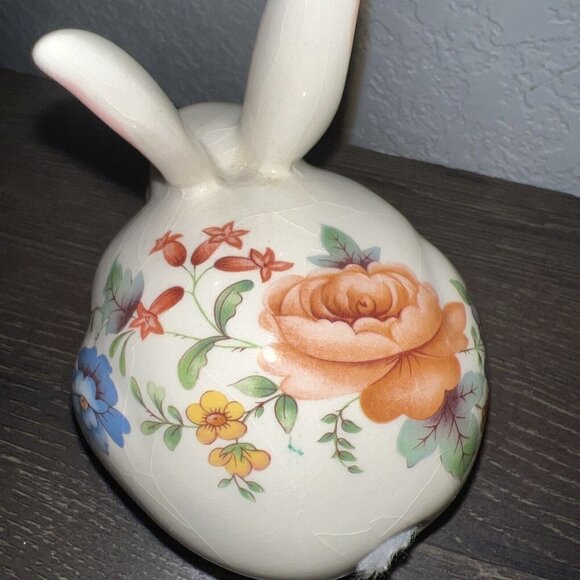 Georgewood Creation CA Ceramic Bunny Rabbit Floral Cotton Ball Dispenser Cottage - Picture 6 of 7